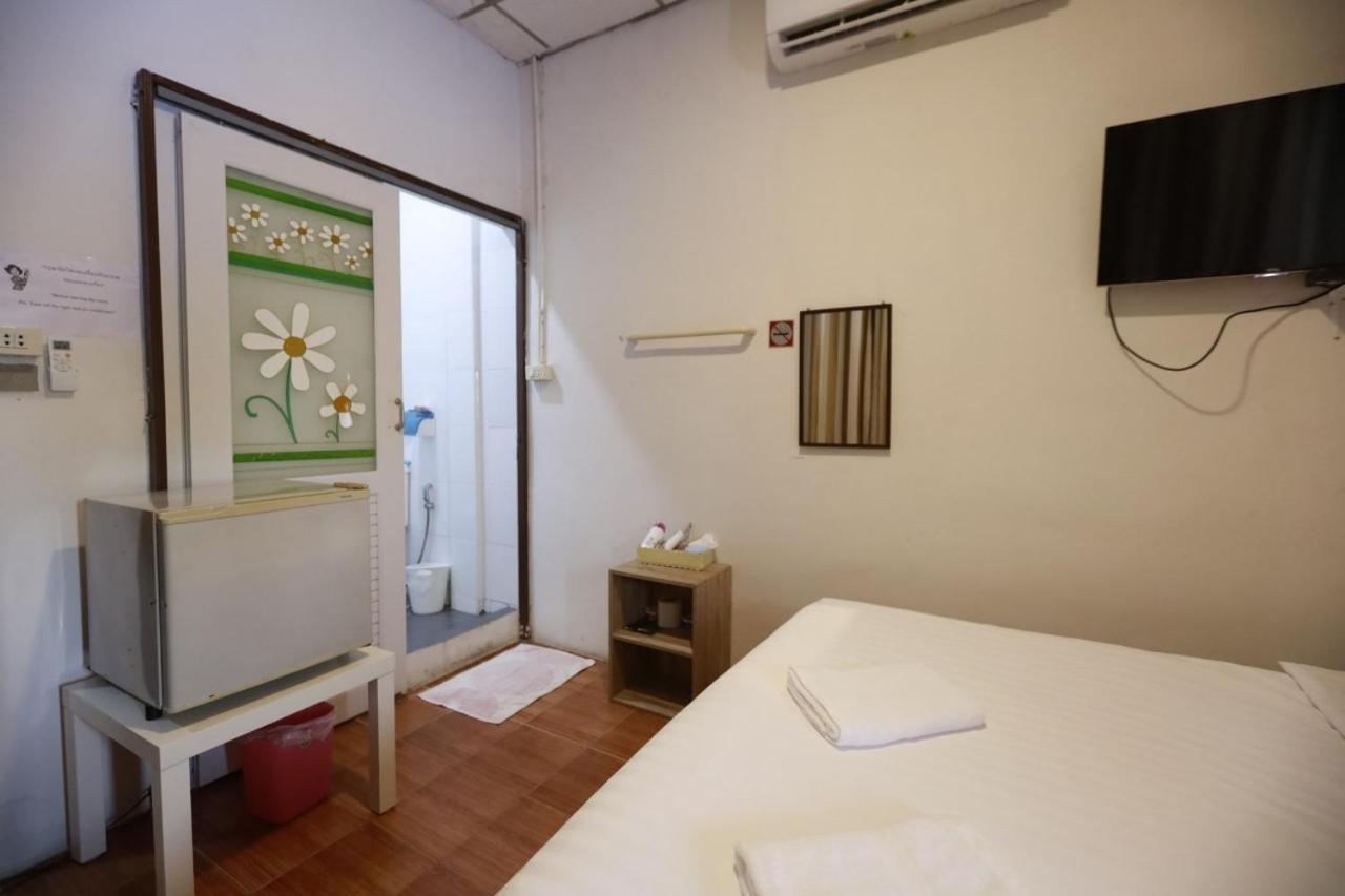 Banana Hostel Donmuang 曼谷 外观 照片