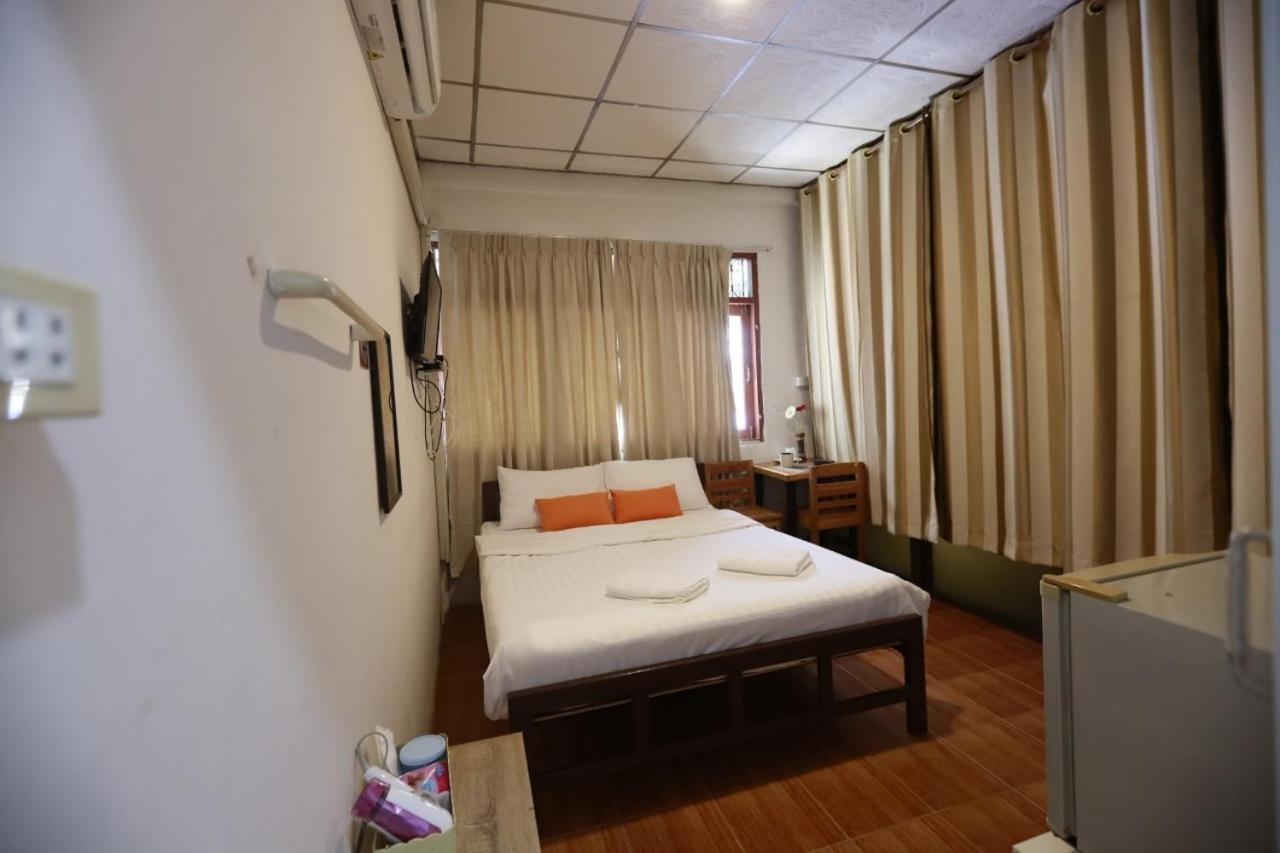 Banana Hostel Donmuang 曼谷 外观 照片