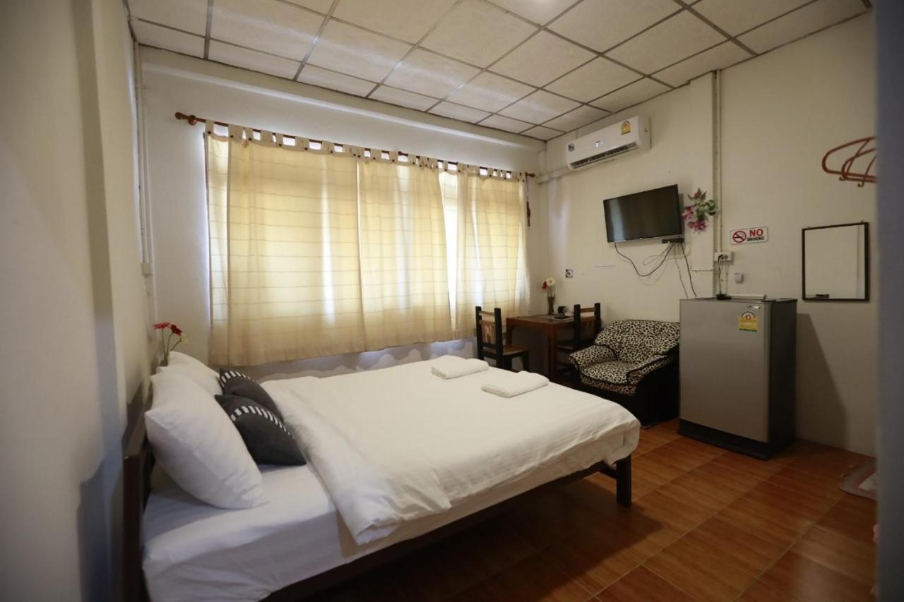 Banana Hostel Donmuang 曼谷 外观 照片